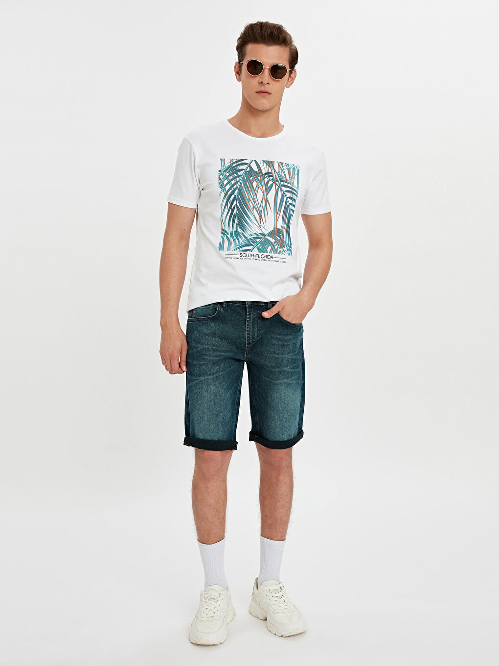 Man GREEN Denim Shorts