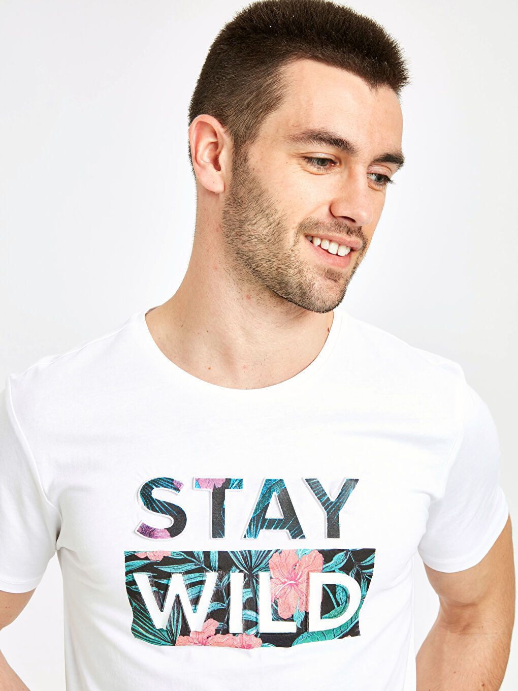 Beyaz Bisiklet Yaka Penye Erkek Tişört-4