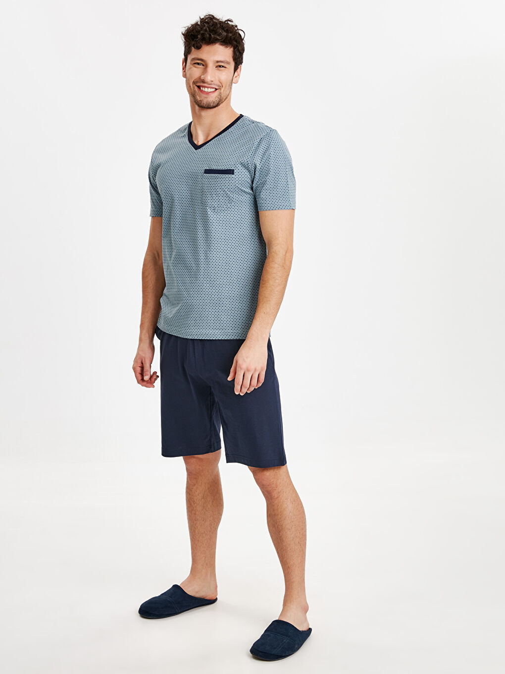 طقم بيجامة قصيرة أزرق فاتح رجال