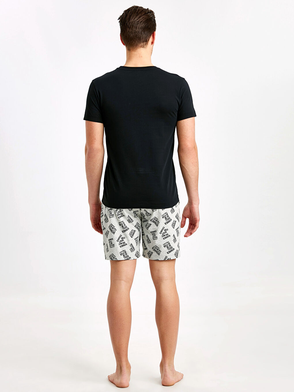 Yeni Siyah Şortlu Pijama Takımı-1