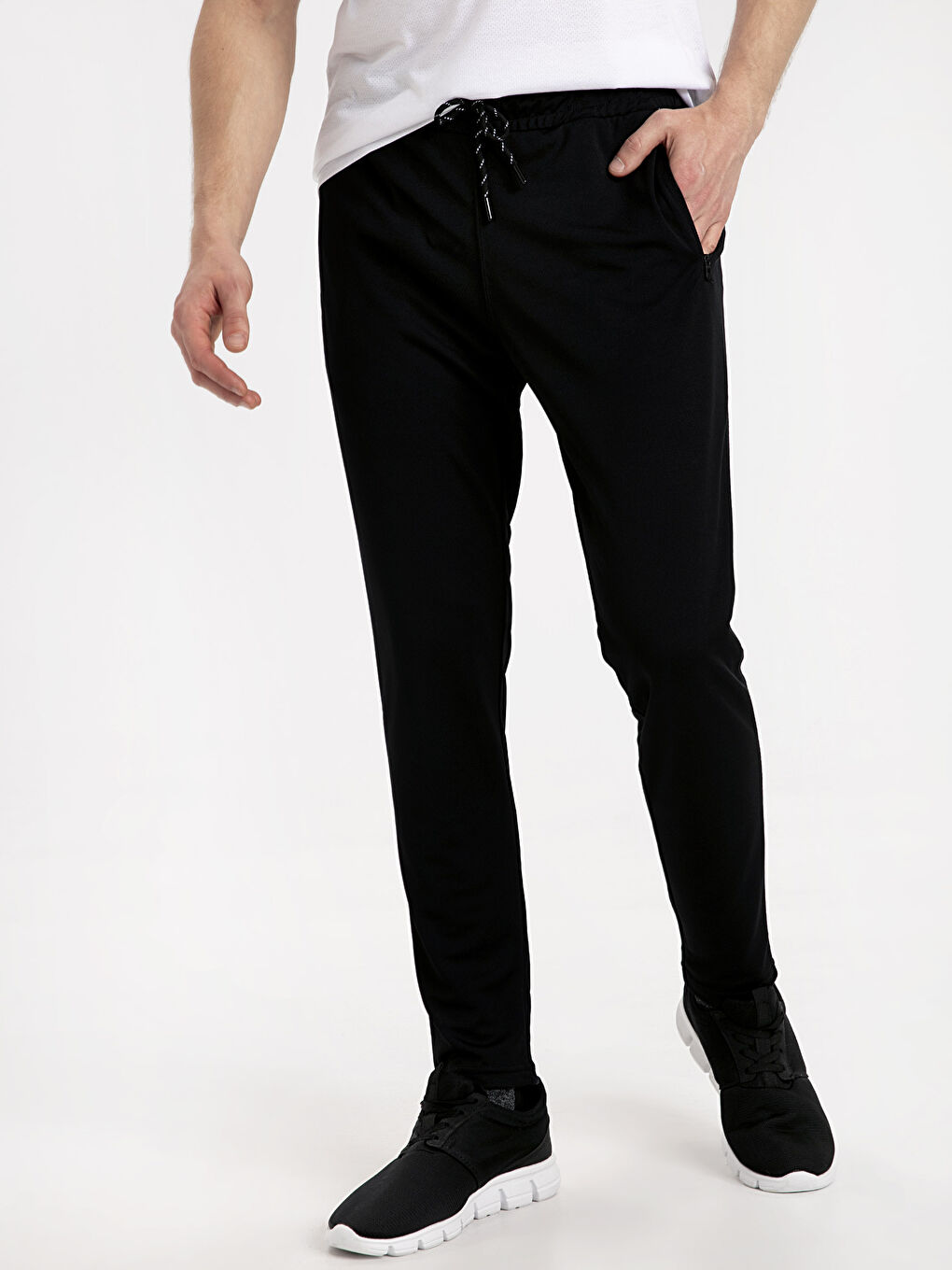 Yeni Siyah Eşofman Altı-1