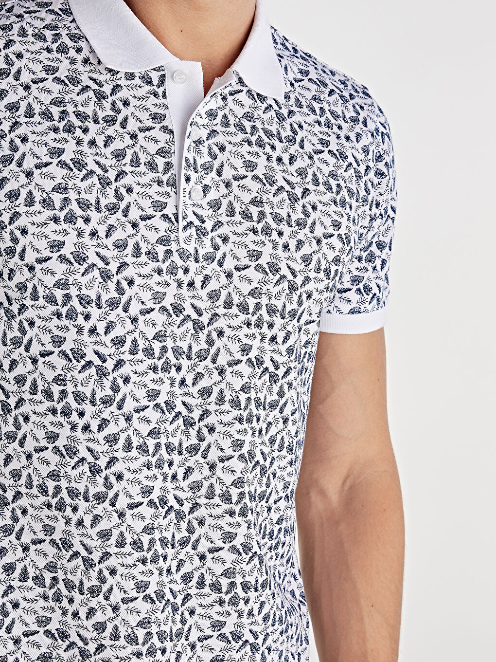 Beyaz Polo Yaka Kısa Kollu Erkek Tişört-3