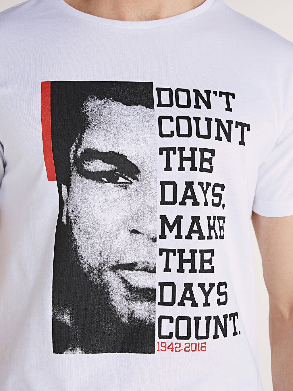 Beyaz Bisiklet Yaka Kısa Kollu Muhammed Ali Baskılı Penye Erkek Tişört-3