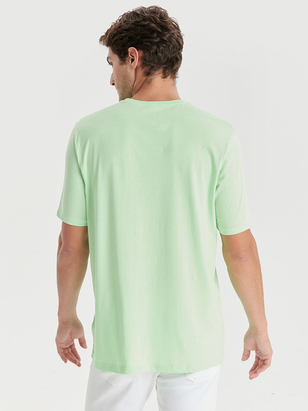 تي شيرت اخضر رجال-1