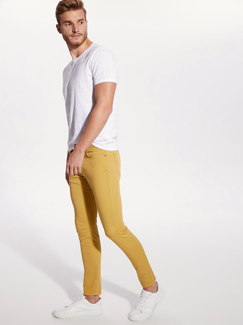 Pantalon chino JAUNE Homme