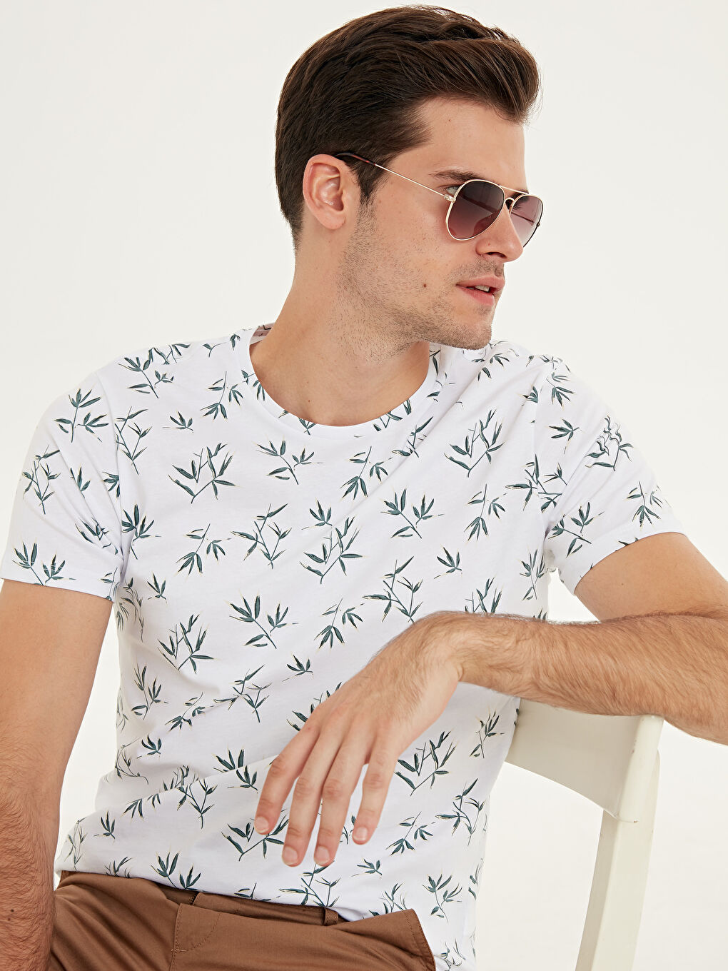 Beyaz Bisiklet Yaka Penye Erkek Tişört-1