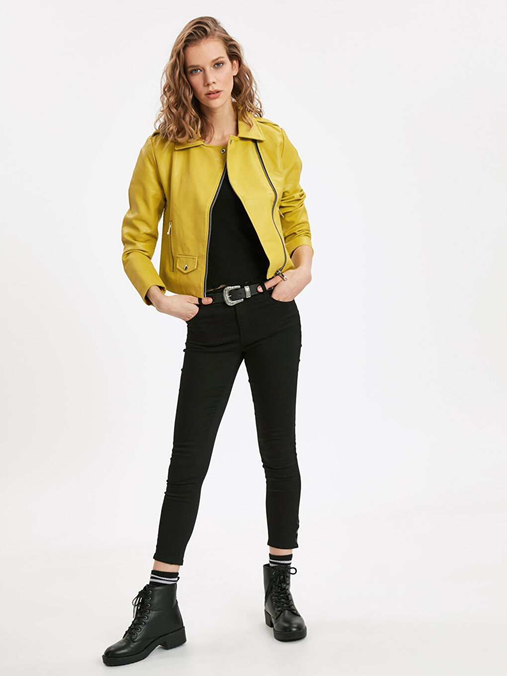 Frau GELB Mantel aus Kunstleder-3