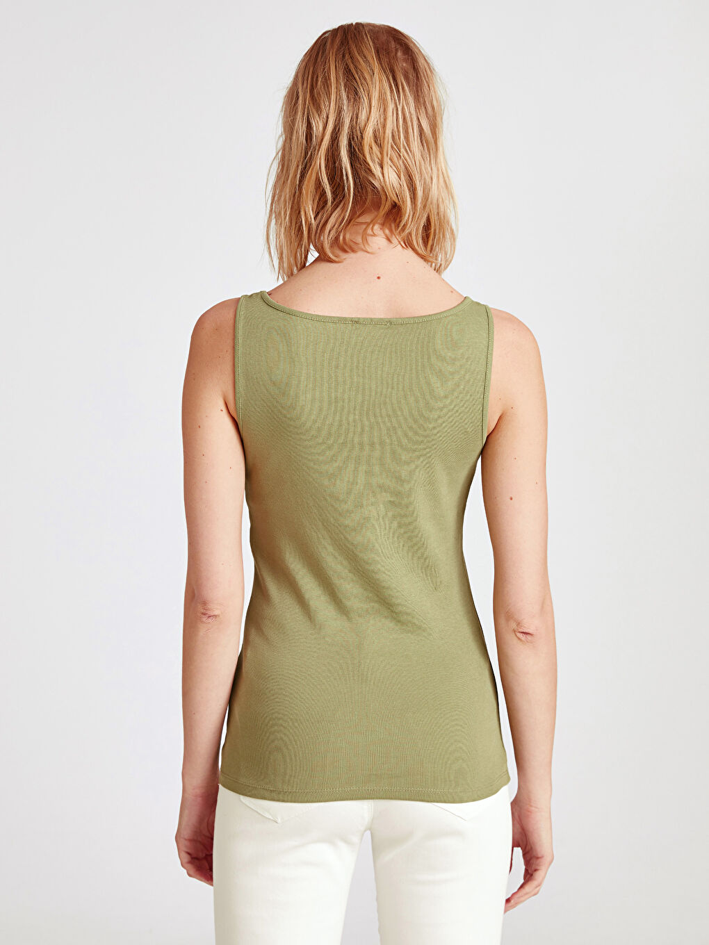 Yeşil U Yaka Düz Kolsuz Pamuklu Kadın Atlet-2