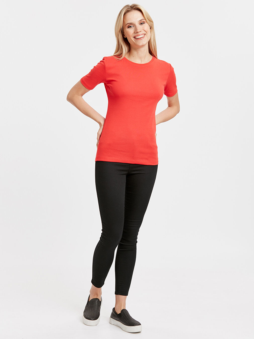 Canlı Kırmızı Tişört-2