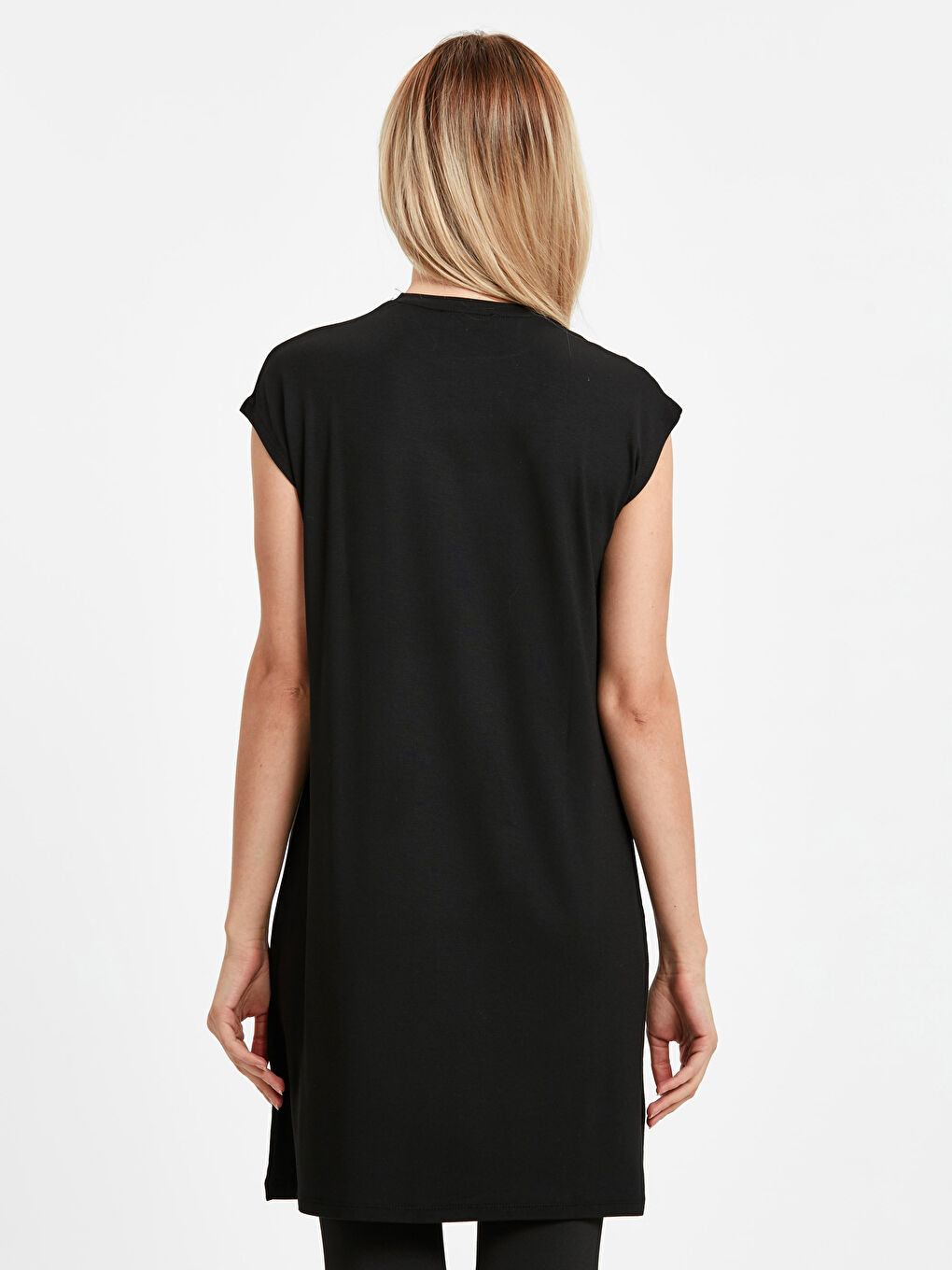 Woman BLACK T-Shirt-1