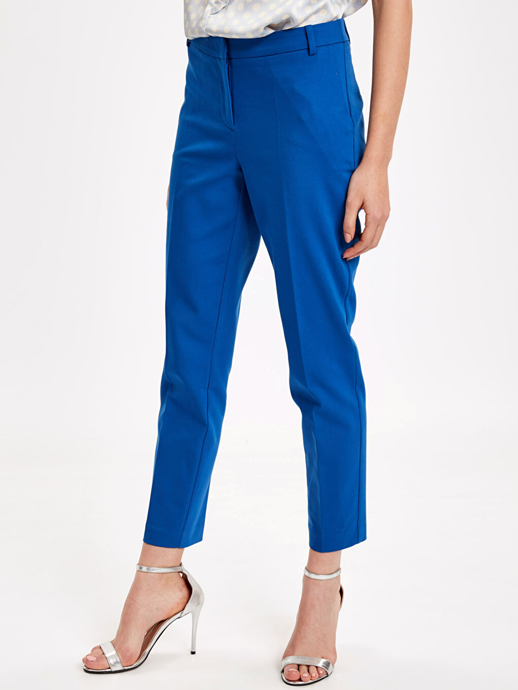 Женщины Голубой Брюки-1