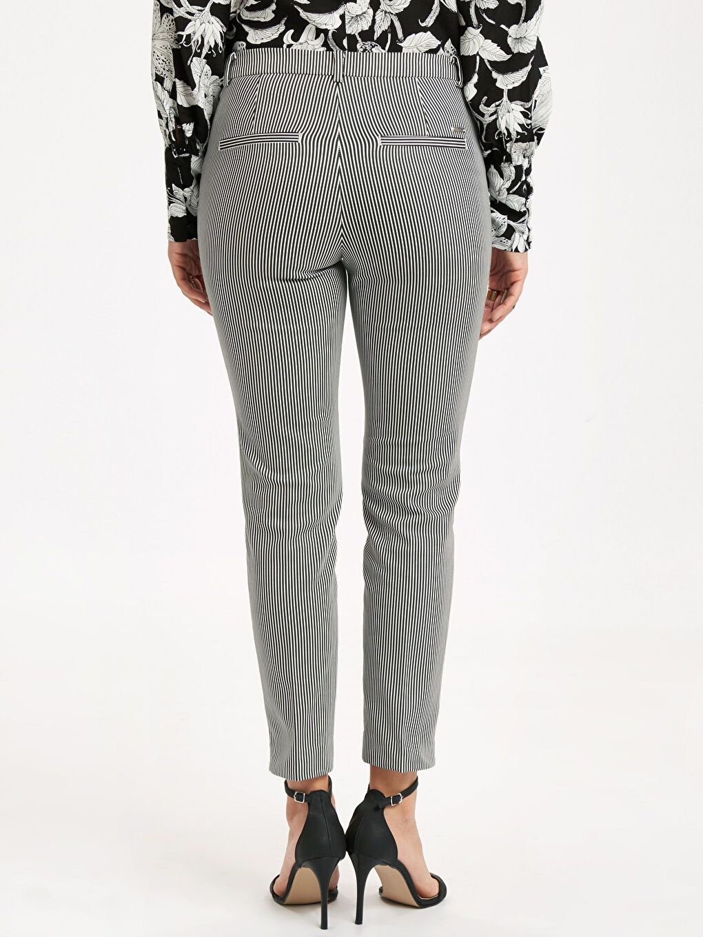 Siyah Çizgili Pantolon-2