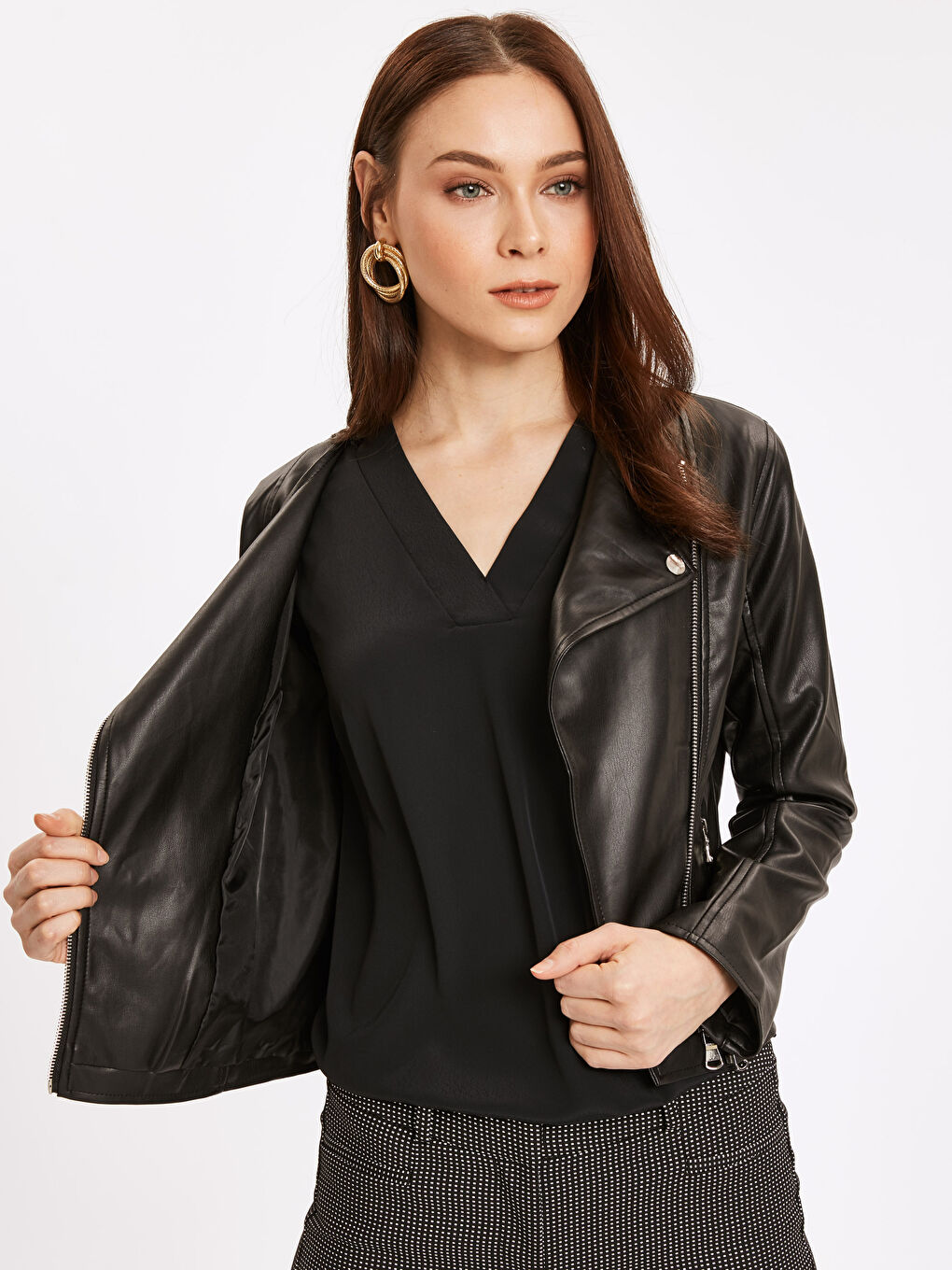 Yeni Siyah Deri Görünümlü Mont-1