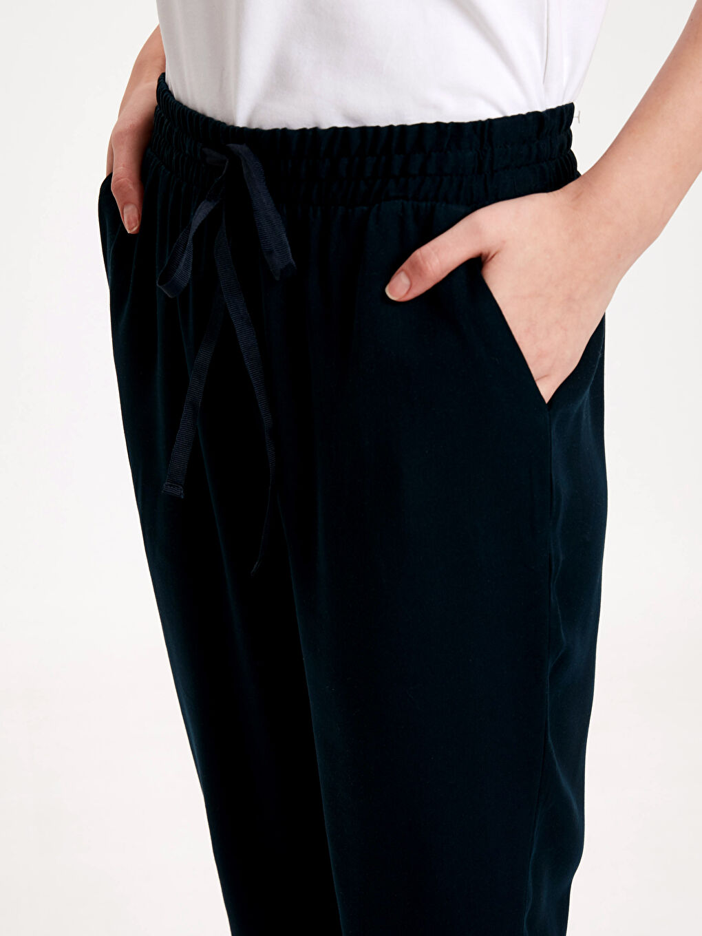 Woman NAVY Trousers-3