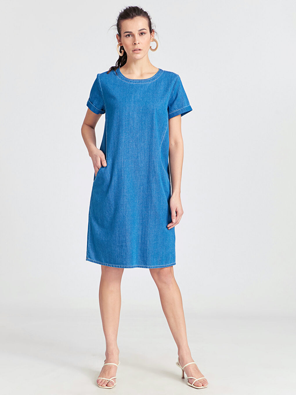 Bej Standart Fit Kısa Kollu Kadın Jean Elbise-1