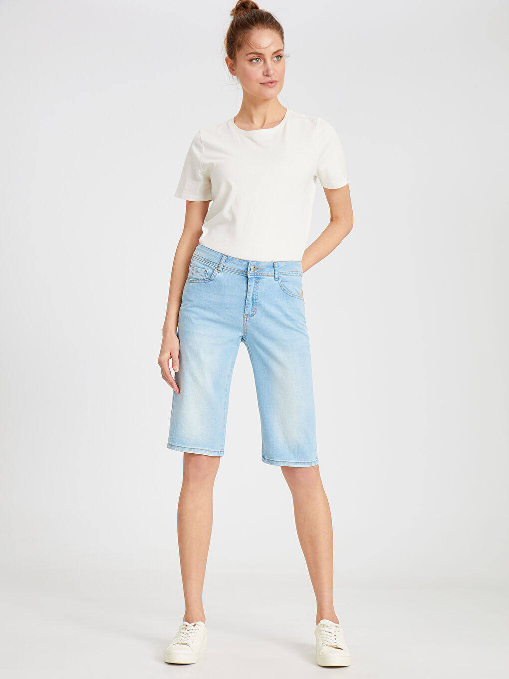 Slim Fit Women's Jeans Bermuda-1