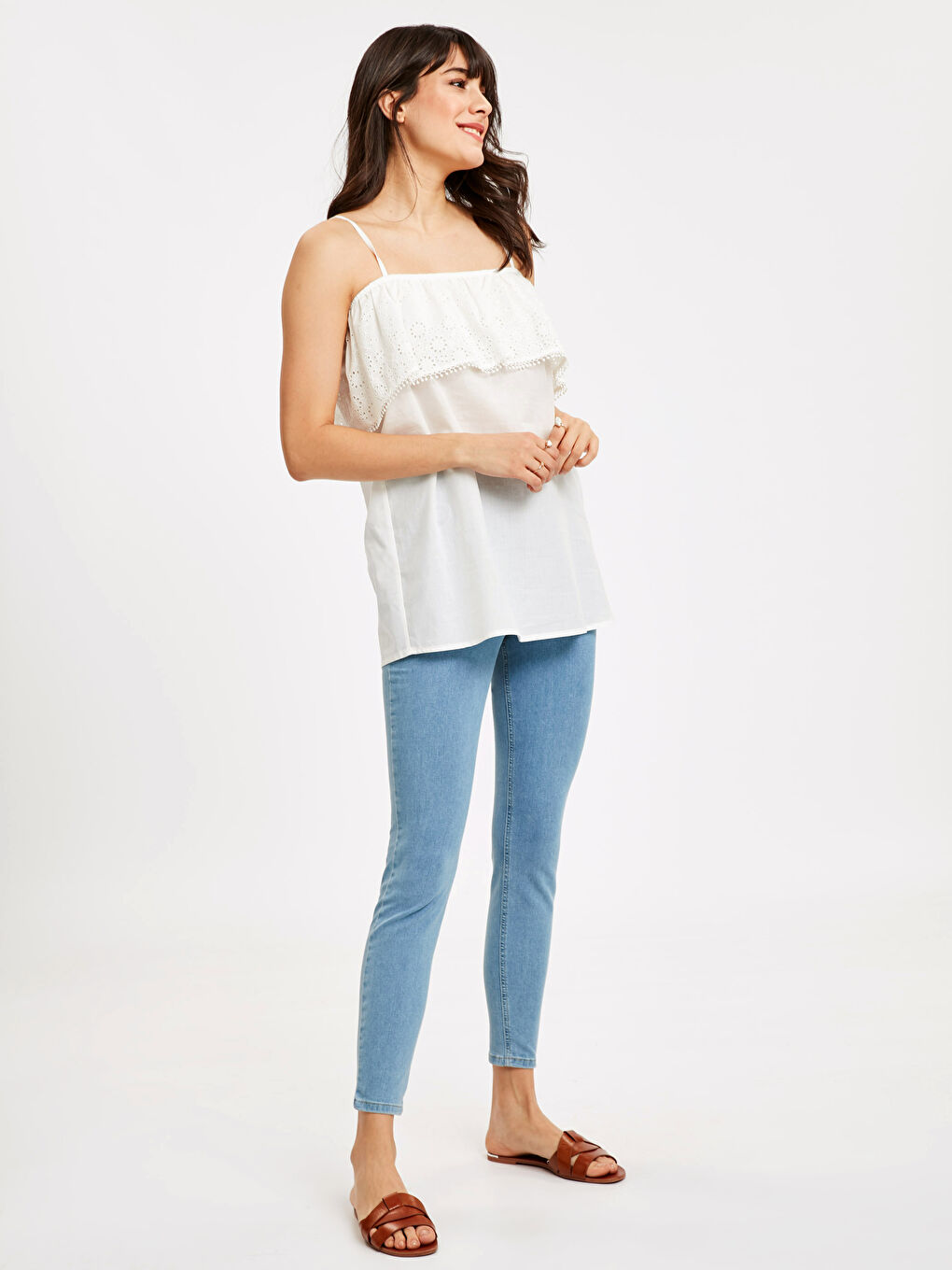 Ekru Kare Yaka Askılı Kadın Bluz-2