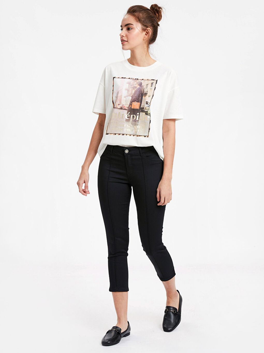 بنطلون كابري اسود نساء