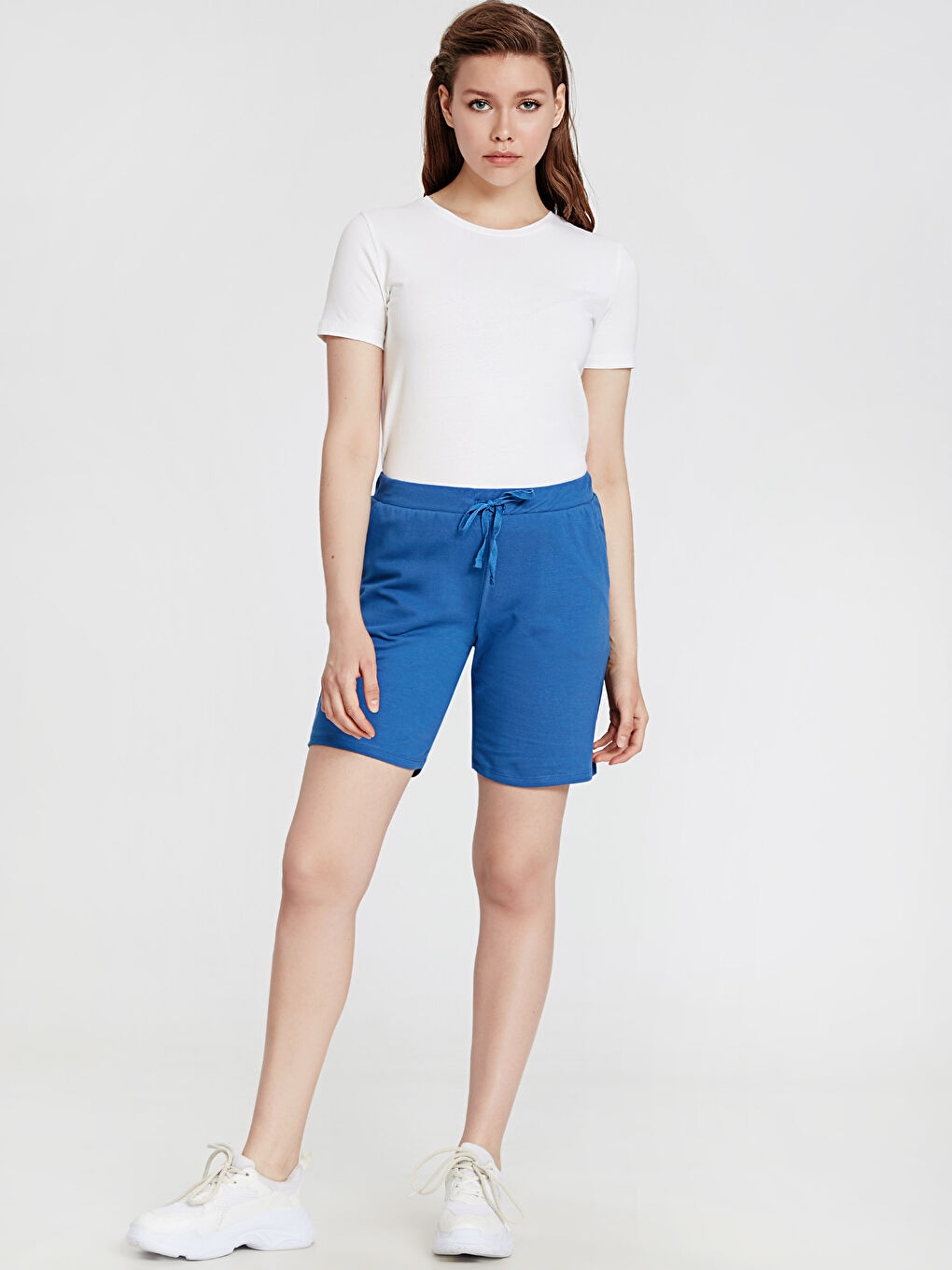 شورت أزرق فاتح نساء-1