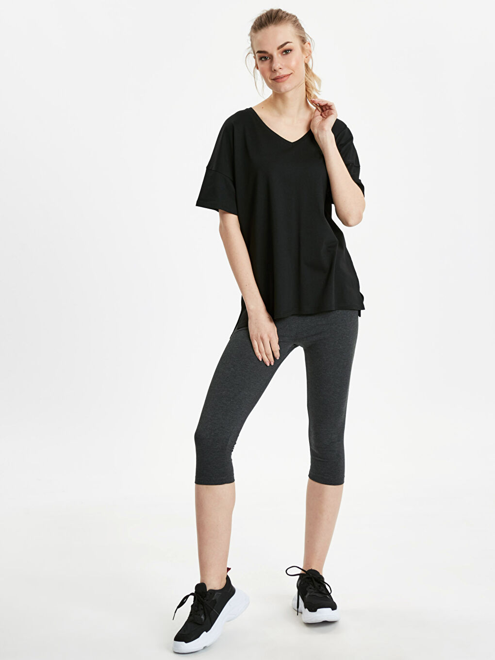 Woman ANTHRACITE Capri Trousers