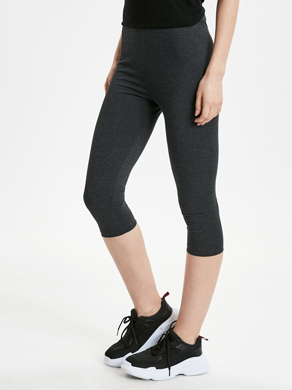 Woman ANTHRACITE Capri Trousers-1