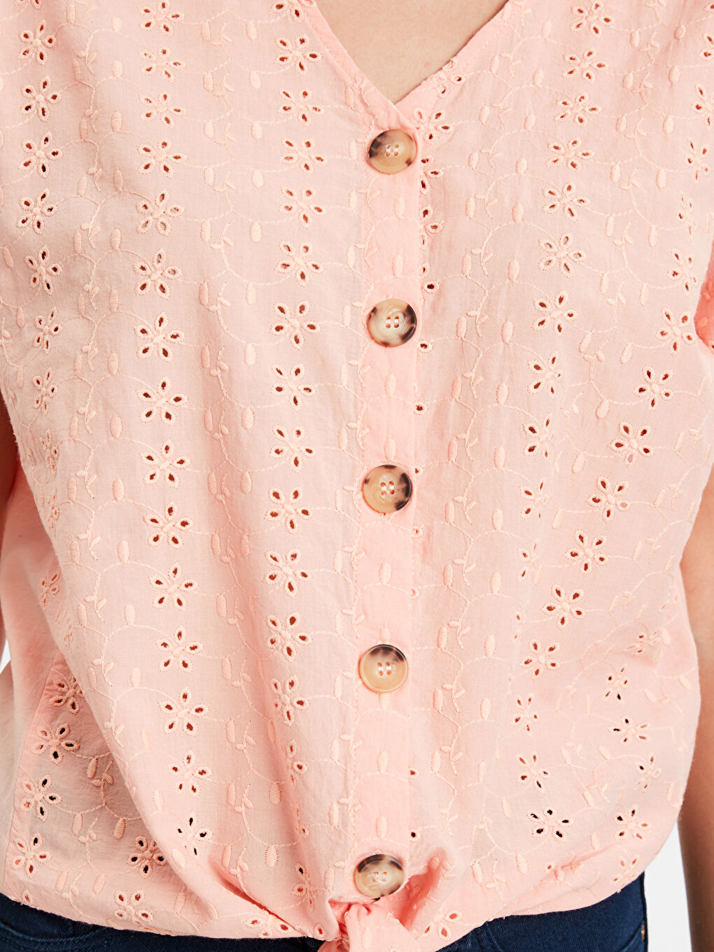 Turuncu V Yaka Standart Fit Kısa Kollu Kadın Bluz-3