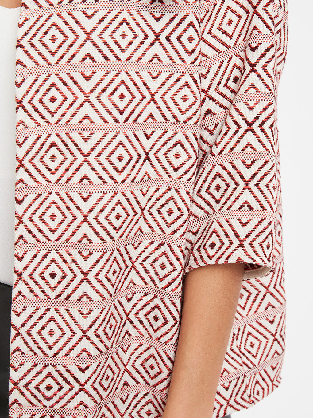 Ekru Standart Fit Kadın Jakarlı Ceket-3