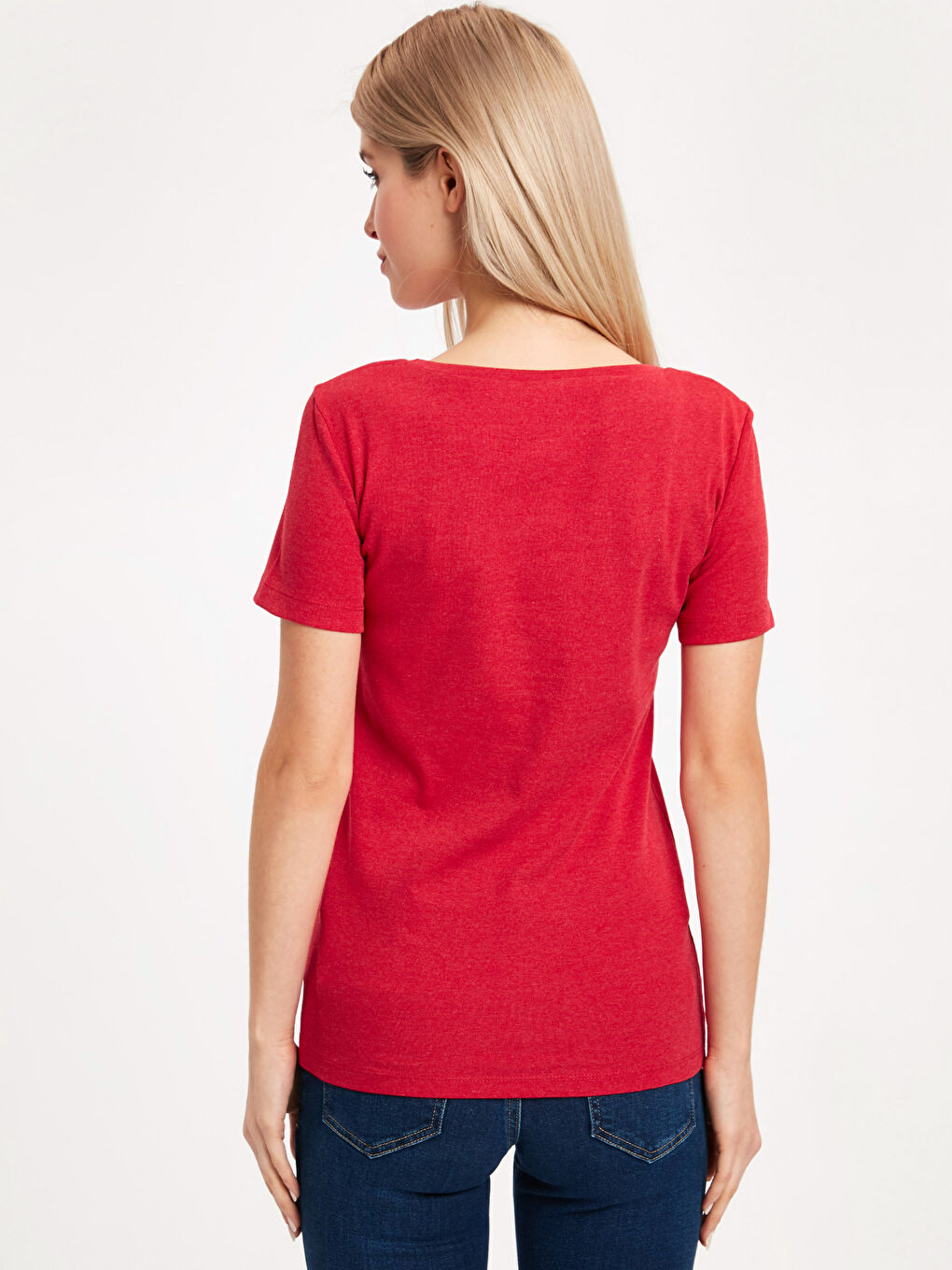 Kırmızı Tişört-1