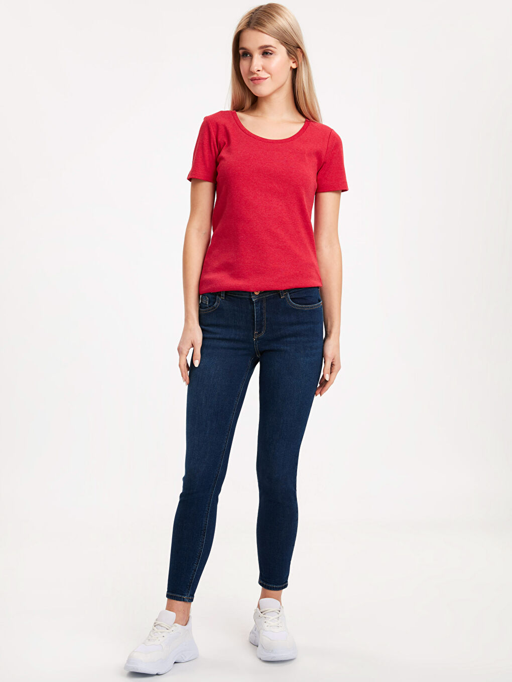 Kırmızı Tişört-2