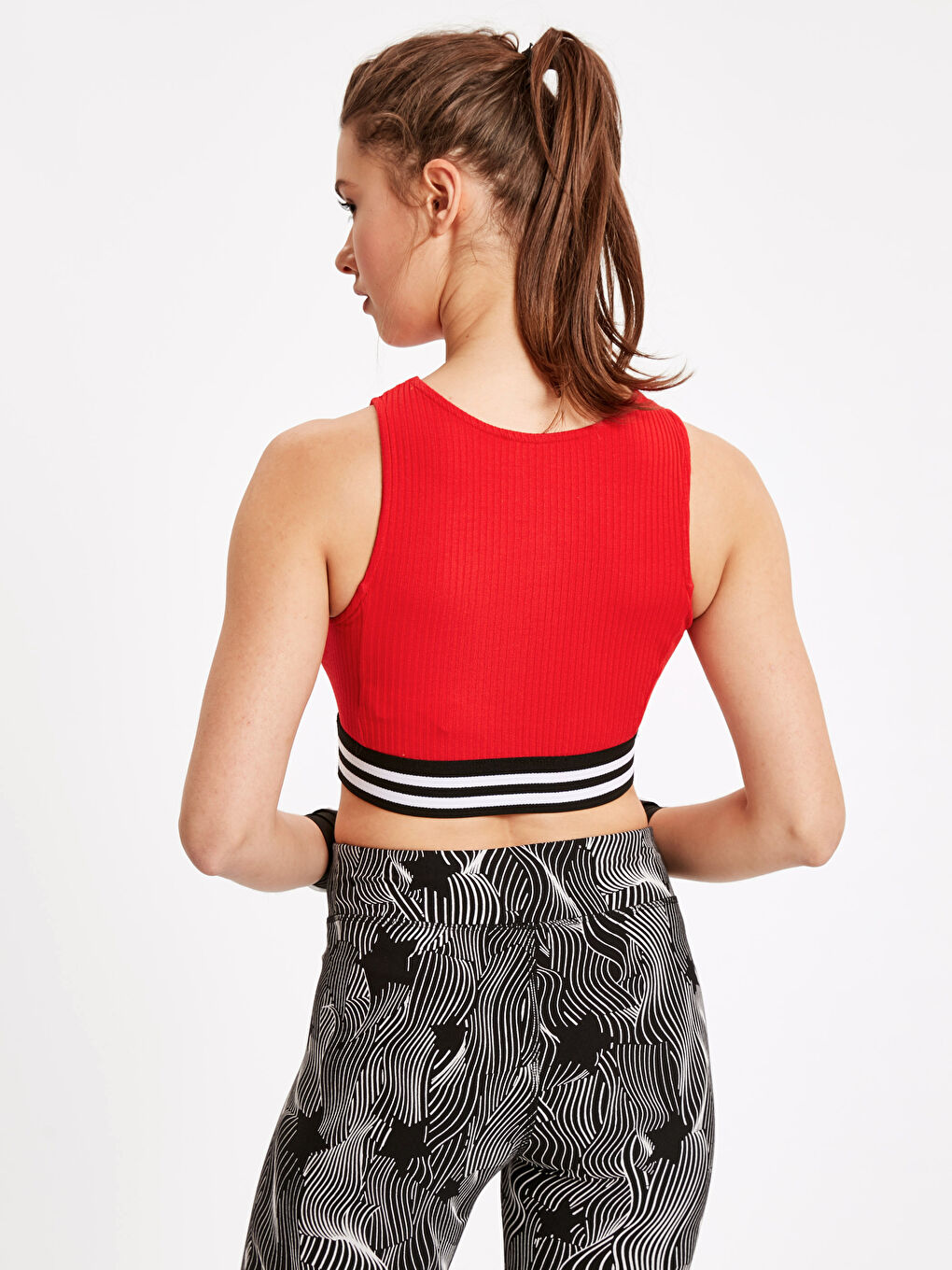 Débardeur athlétique ROUGE Femme-1