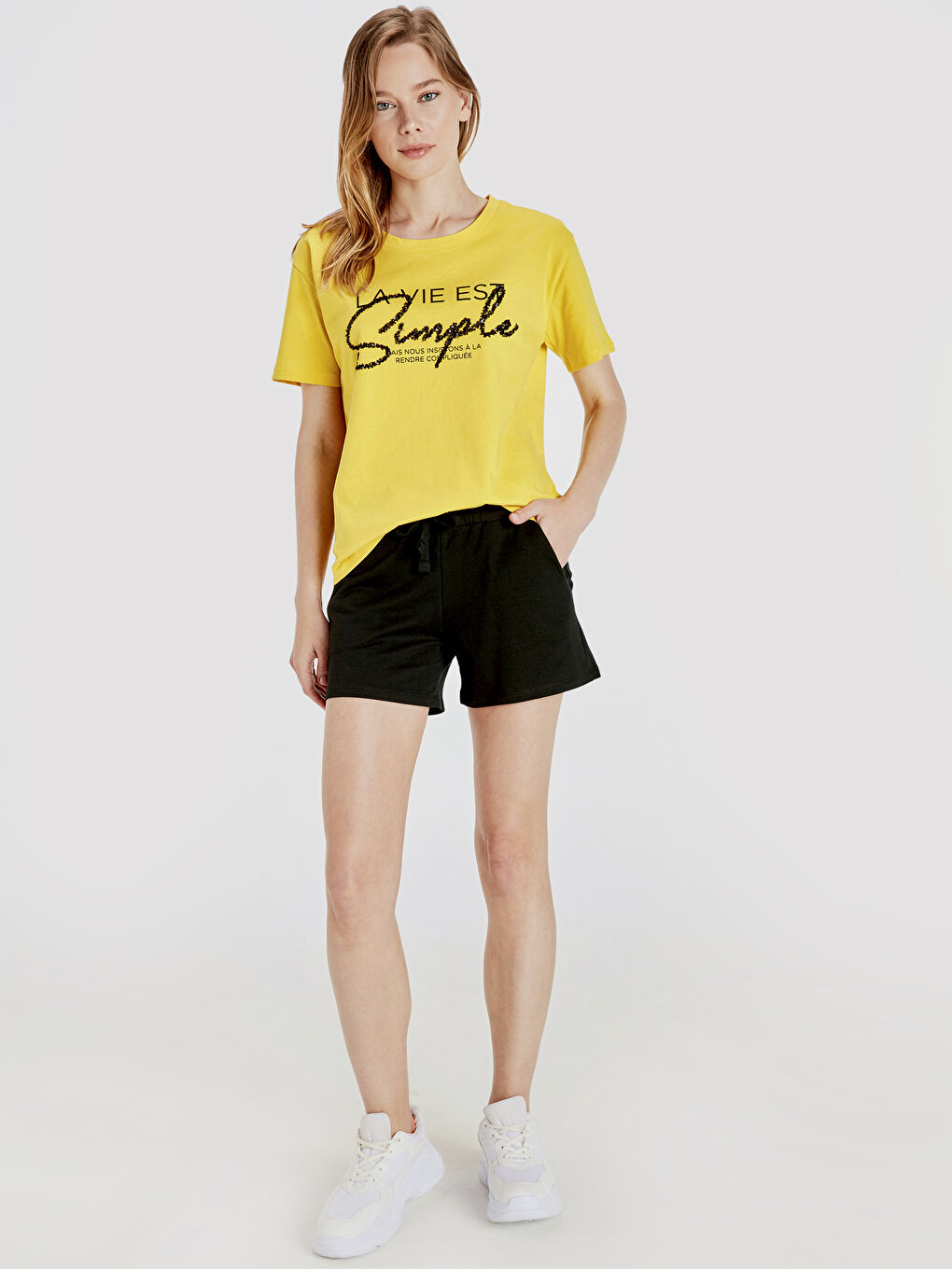 Women's Flat Cotton Short With Elastic Waist, Tying Detailed-1