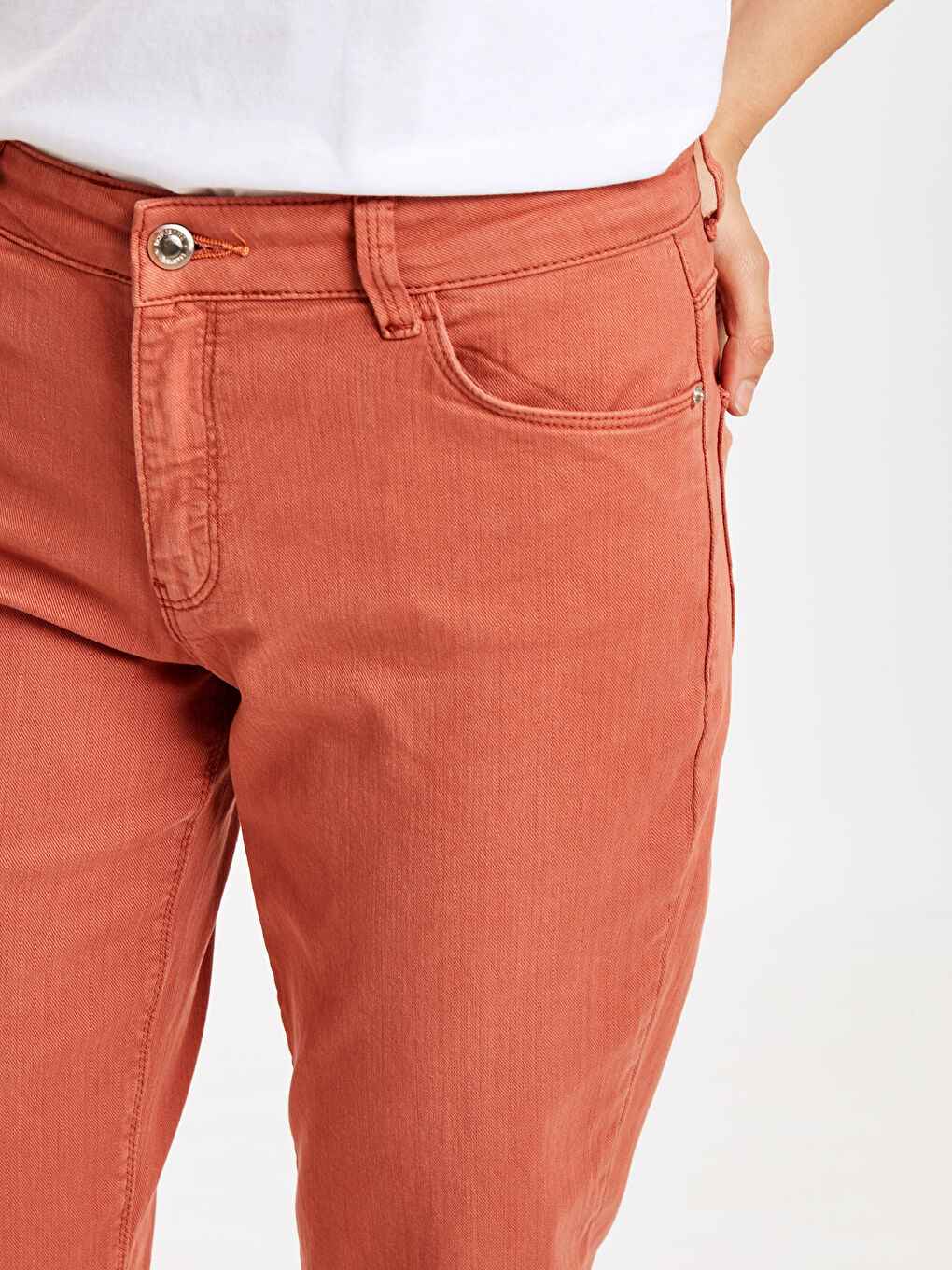 Γυναίκα ΡΟΖ Τζιν-3