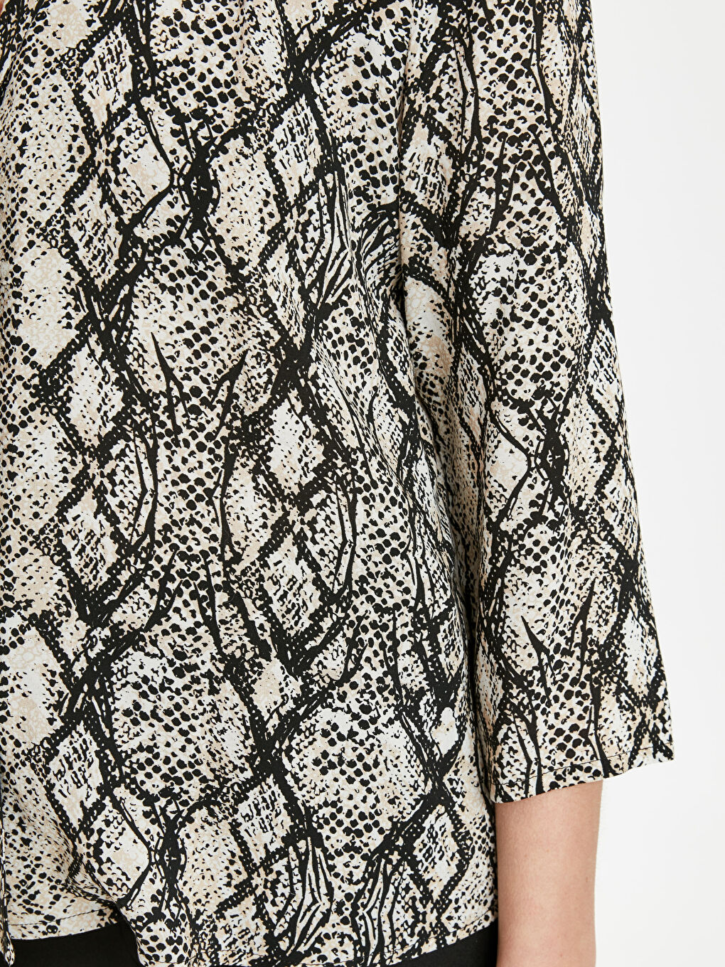 Bej Baskılı Gömlek-3