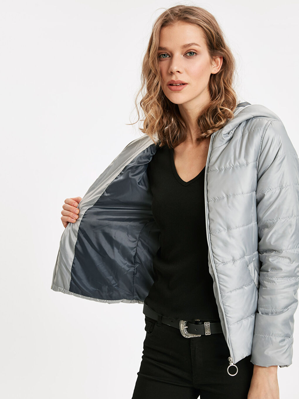 Gri Kadın Kapüşonlu Düz Şişme Mont-1