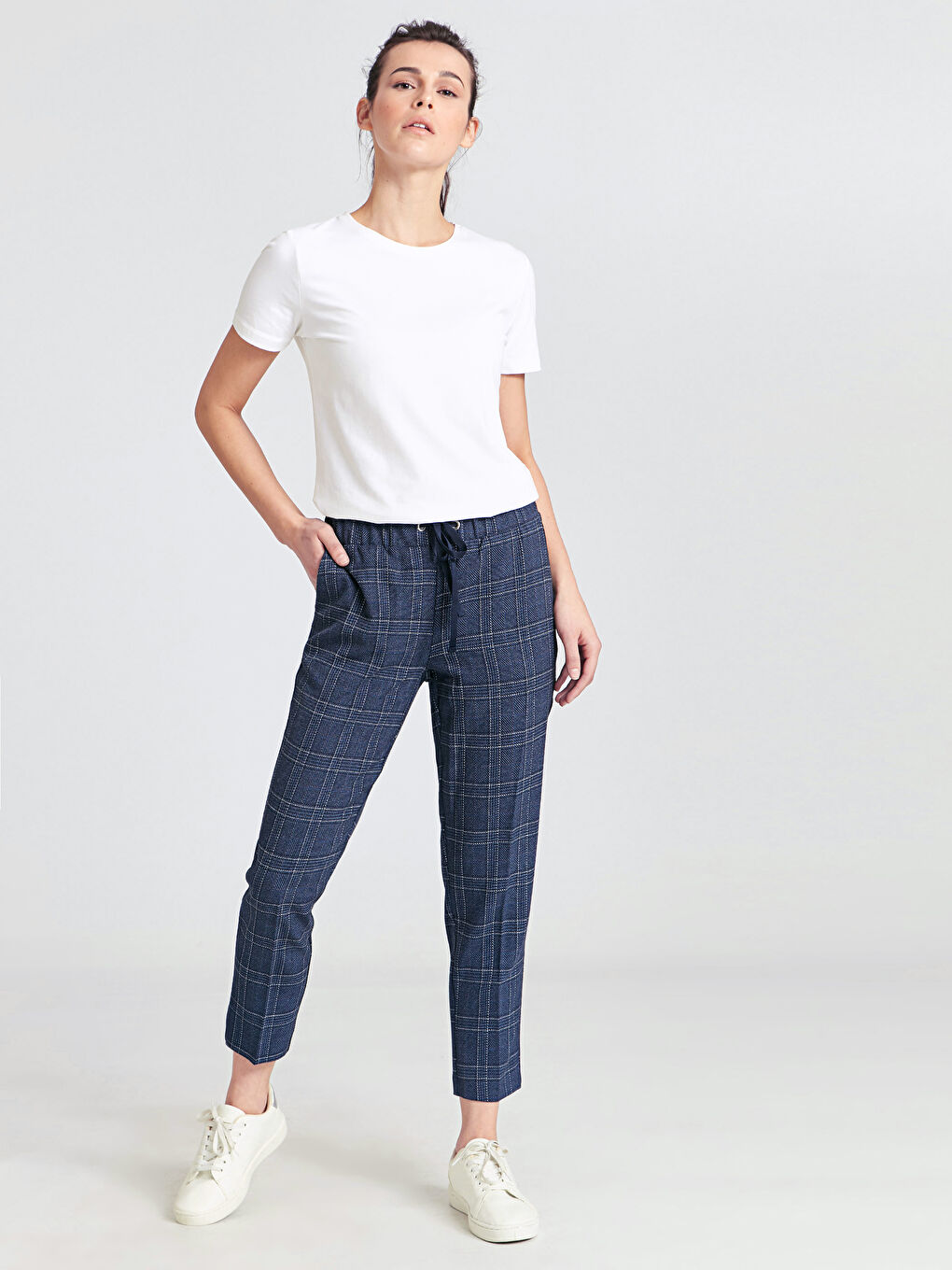 carrot fit karirane hlače  do gležnja 