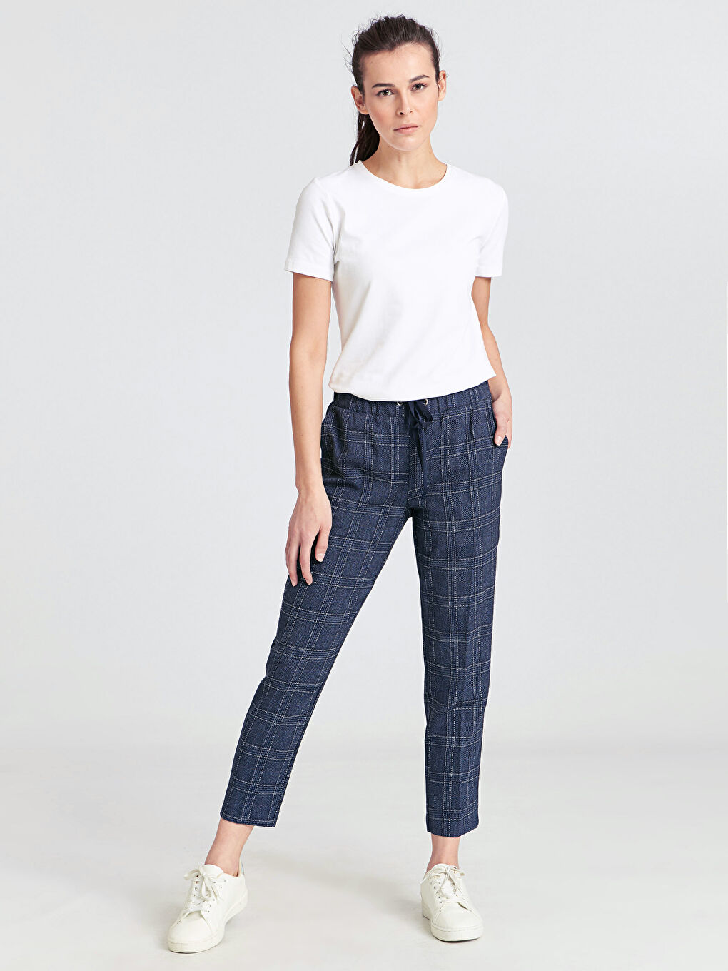 carrot fit karirane hlače  do gležnja -1