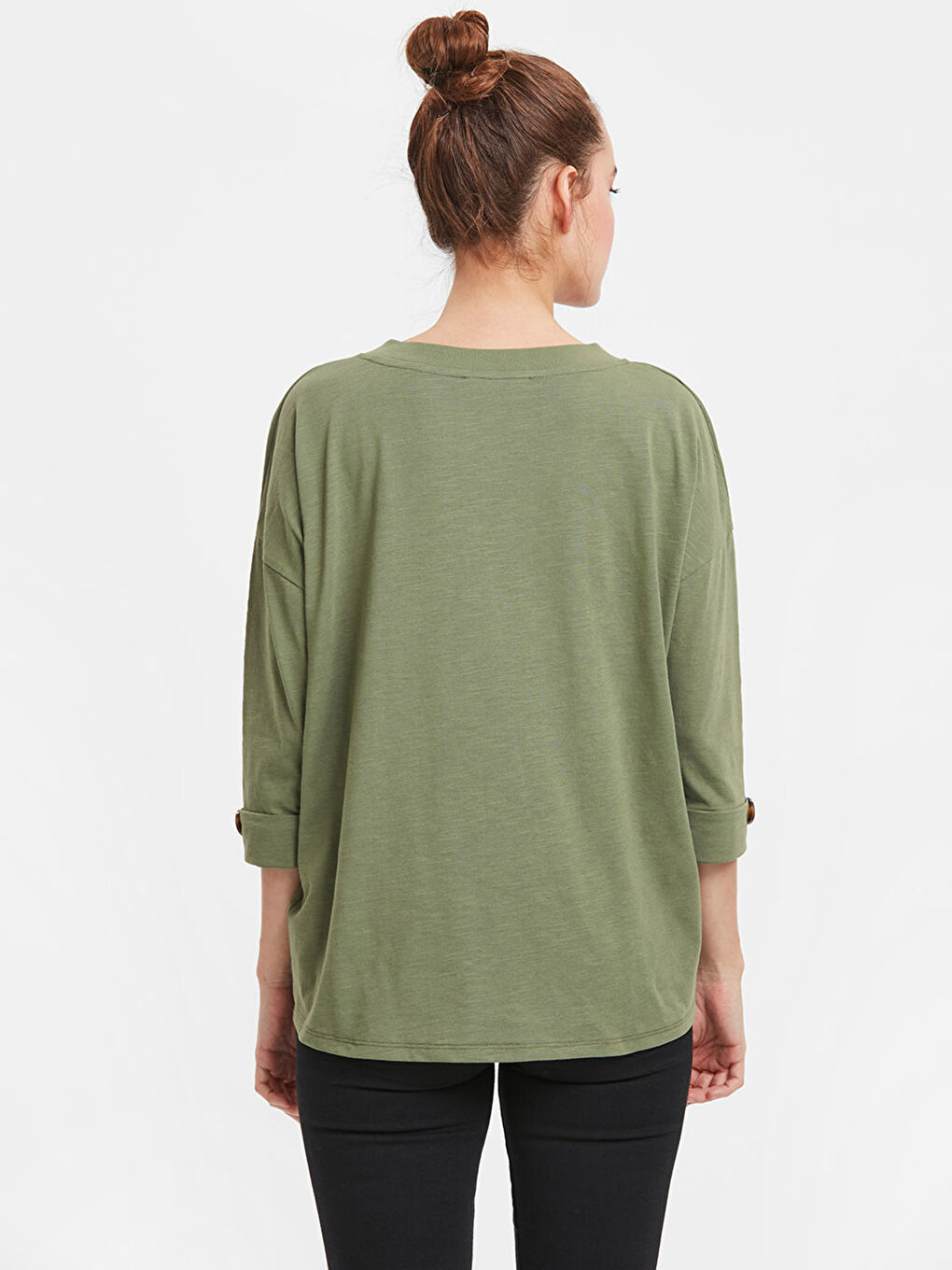 تي شيرت كاكي نساء-1