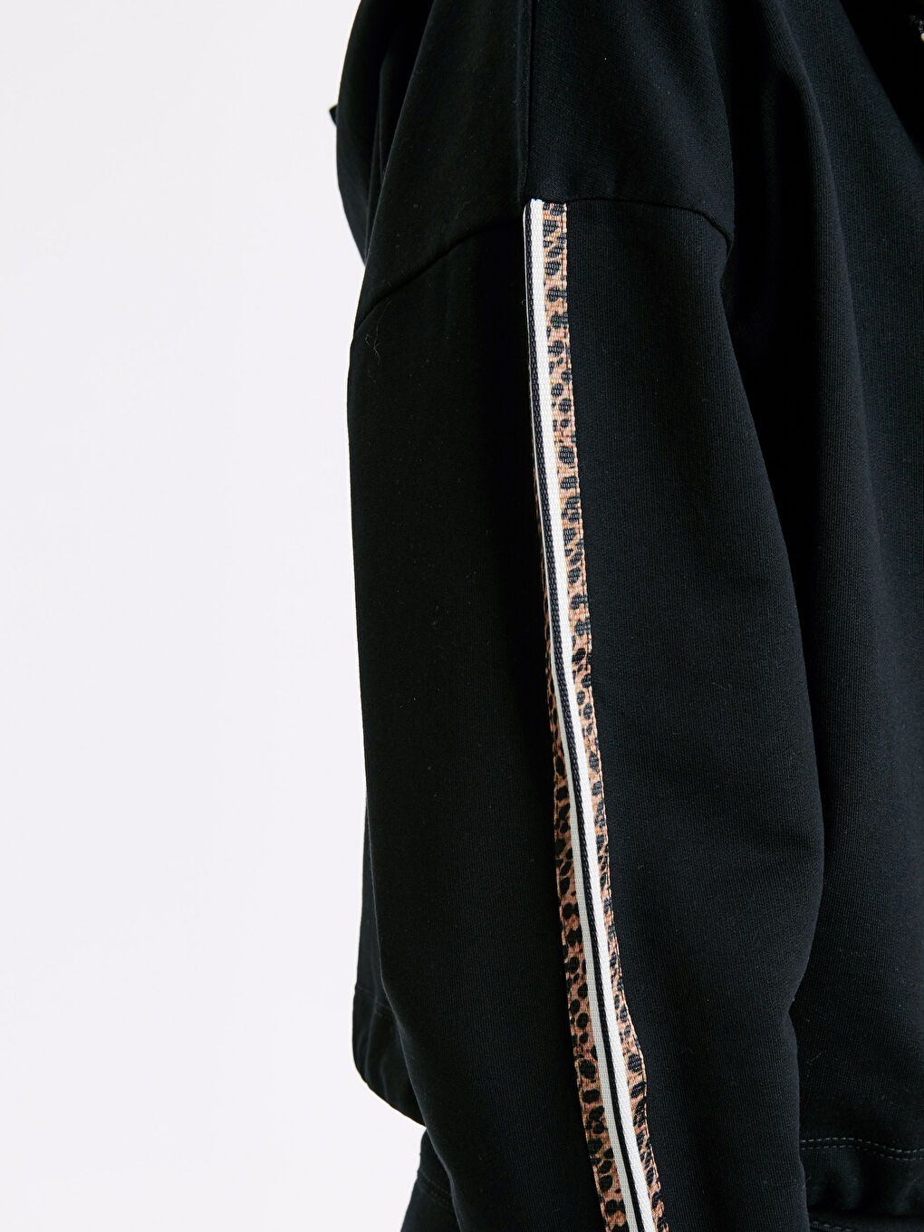 Yeni Siyah Fermuarlı Sweatshirt-3