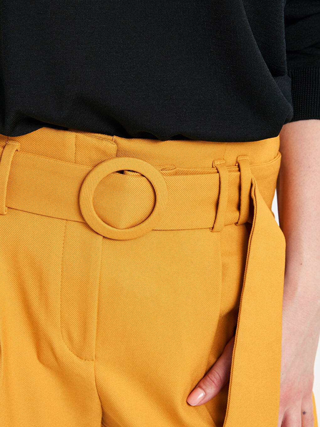 پانتۆڵ زه‌رد ژن-3