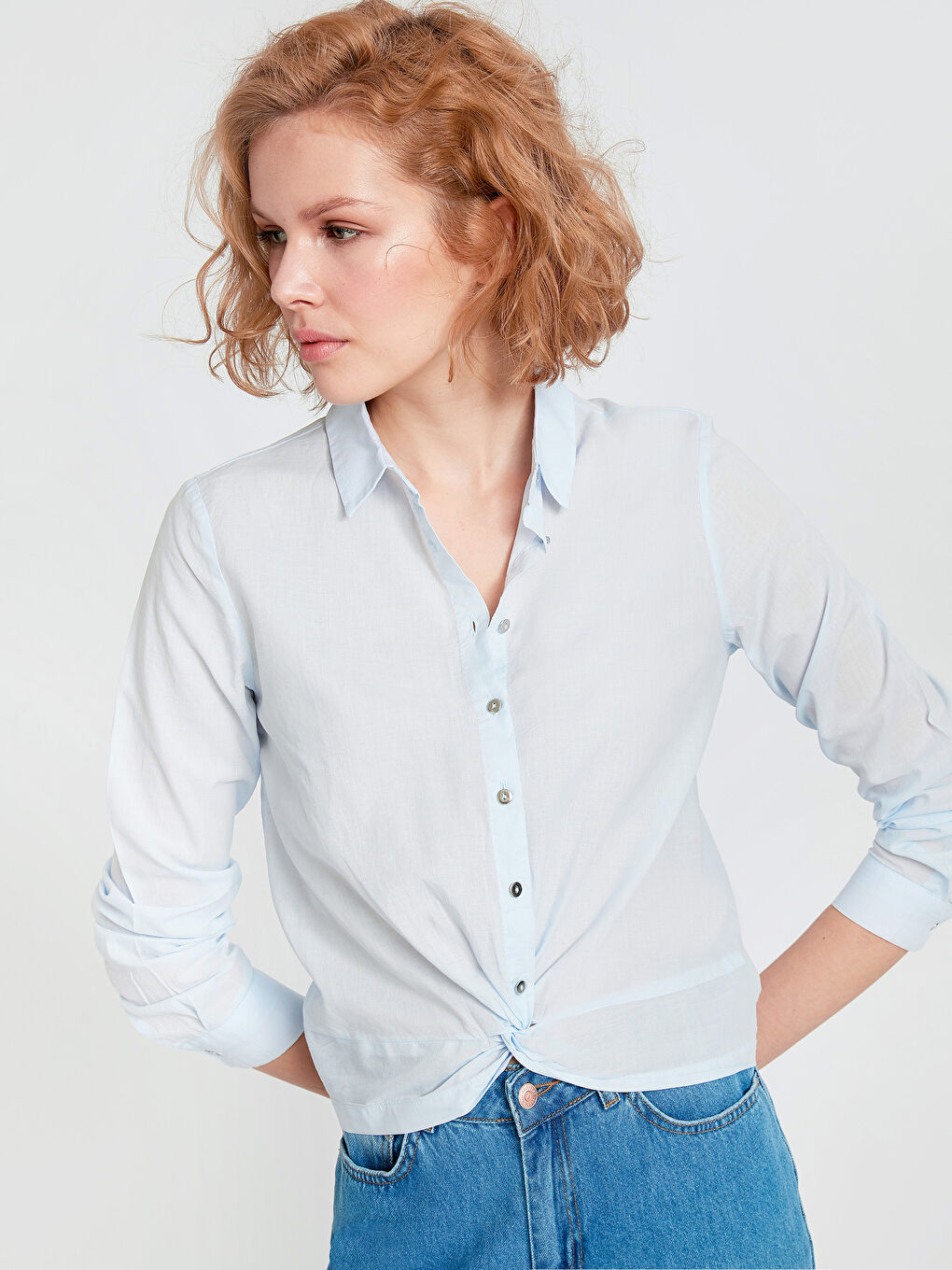 Mavi Önden Düğme Kapamalı Uzun Kollu Kadın Gömlek-1