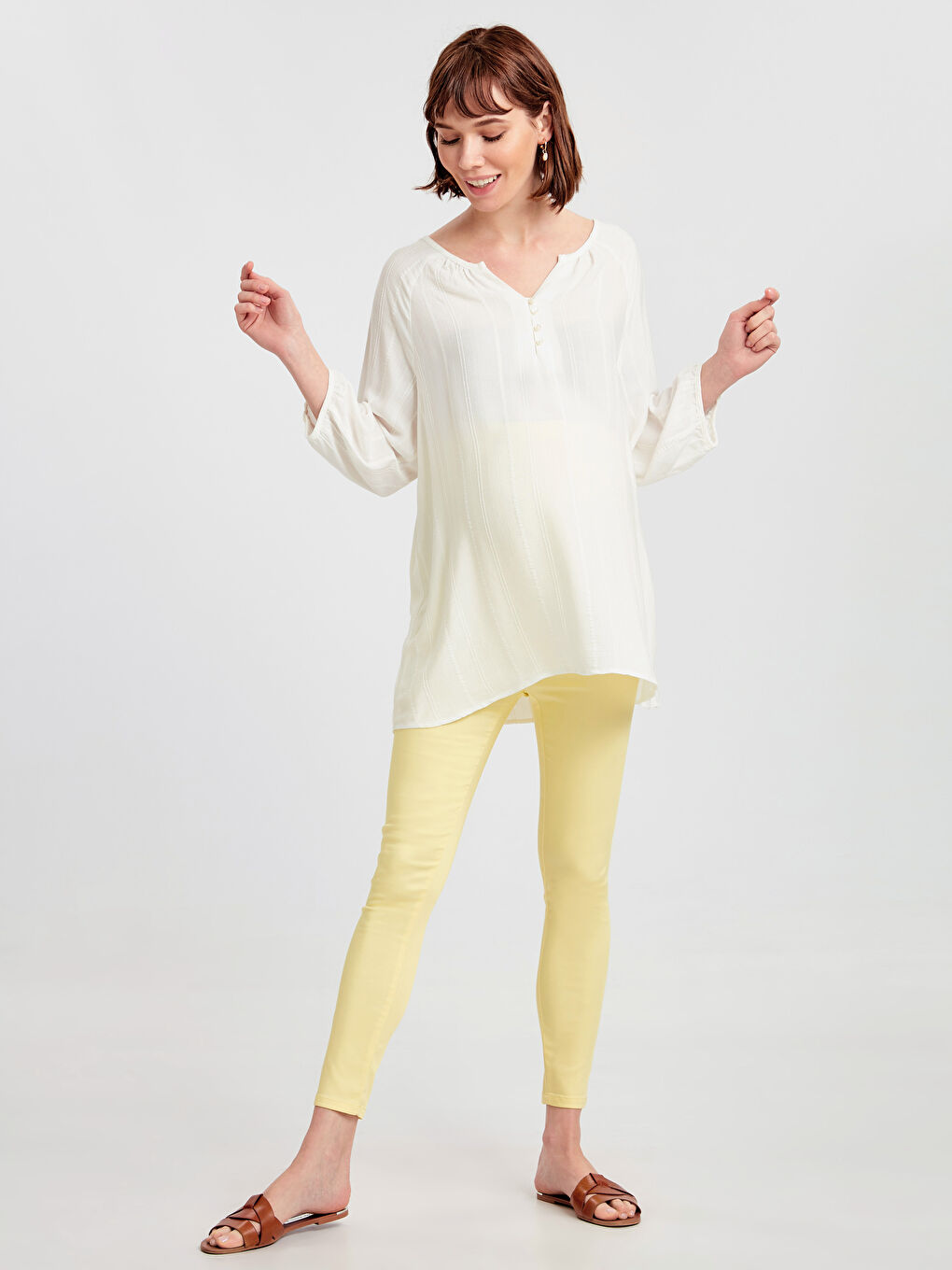 Woman YELLOW Trousers