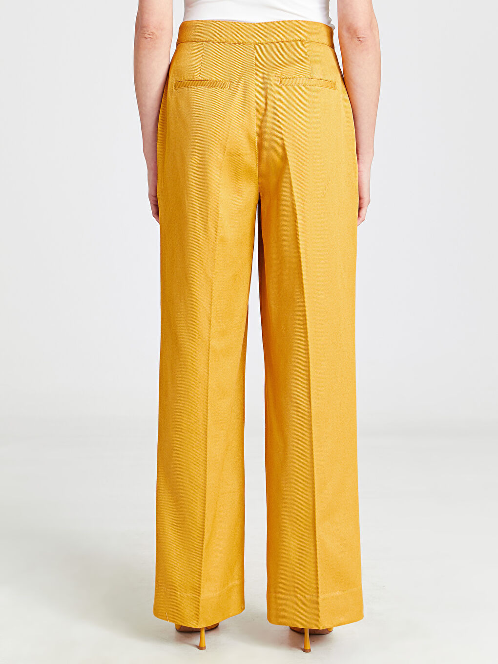 Sarı Rahat Kalıp Gabardin Kadın Pantolon-2