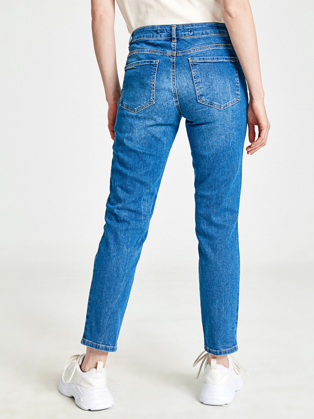 İndigo Normal Bel Boyfriend Fit Yırtık Detaylı Kadın Jean Pantolon-3