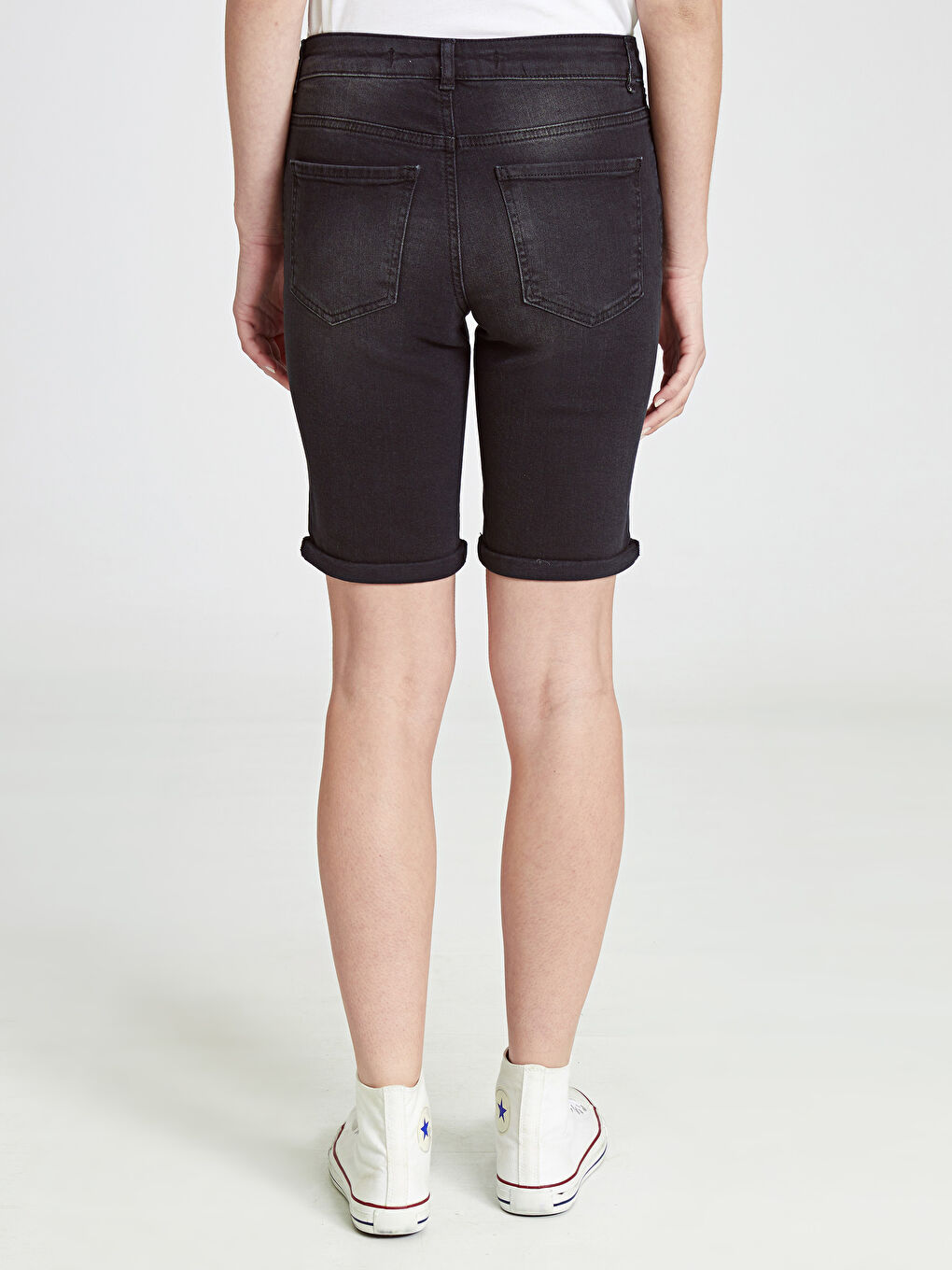 Siyah Normal Bel Skinny Fit Cep Detaylı Kadın Jean Şort-2