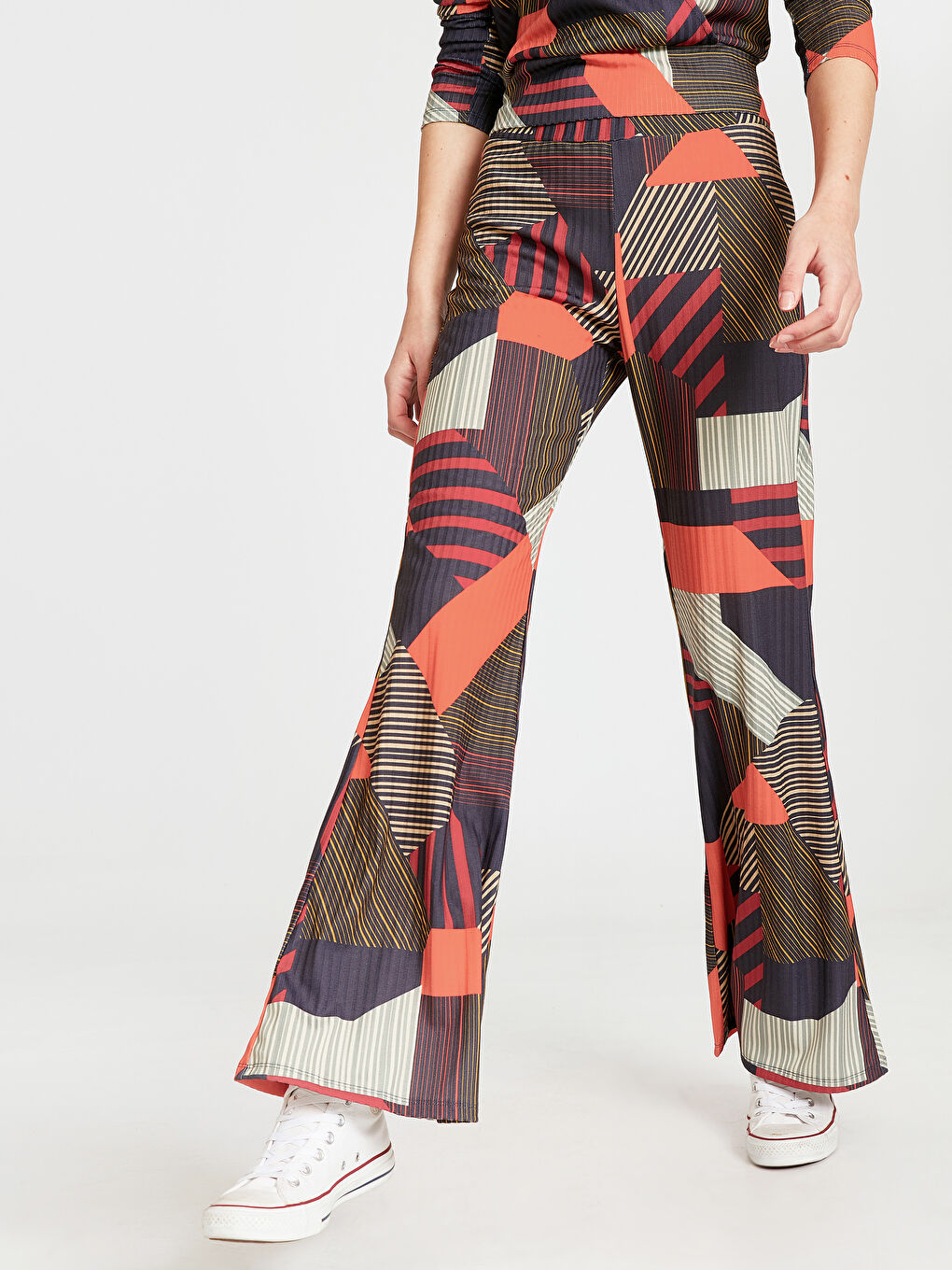 ქალი მუქი ლურჯი შარვალი-1