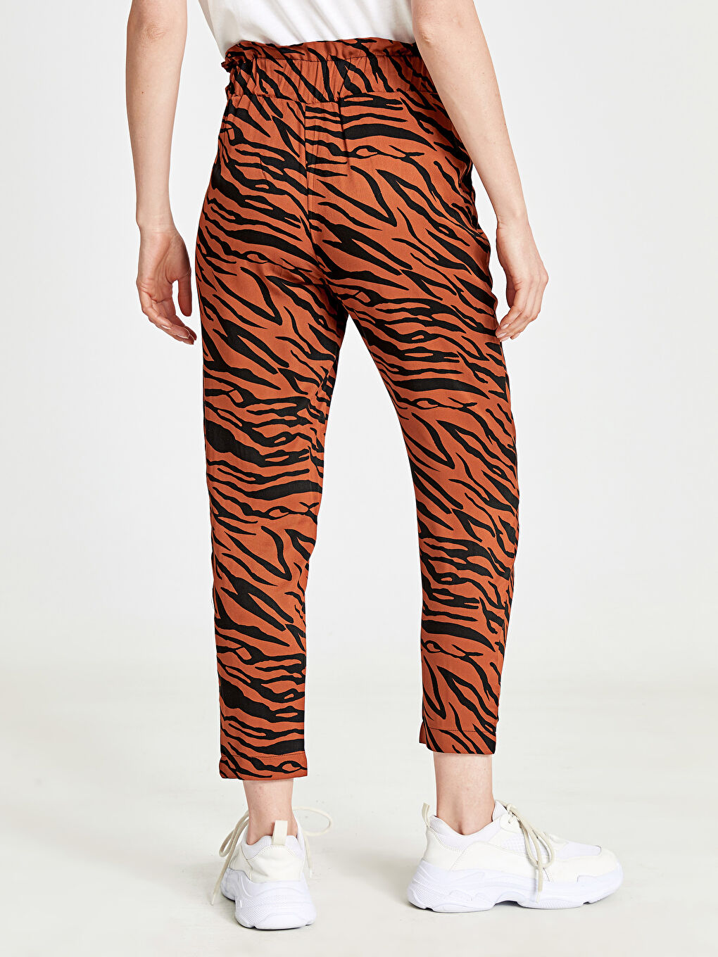 Woman BROWN Trousers-1