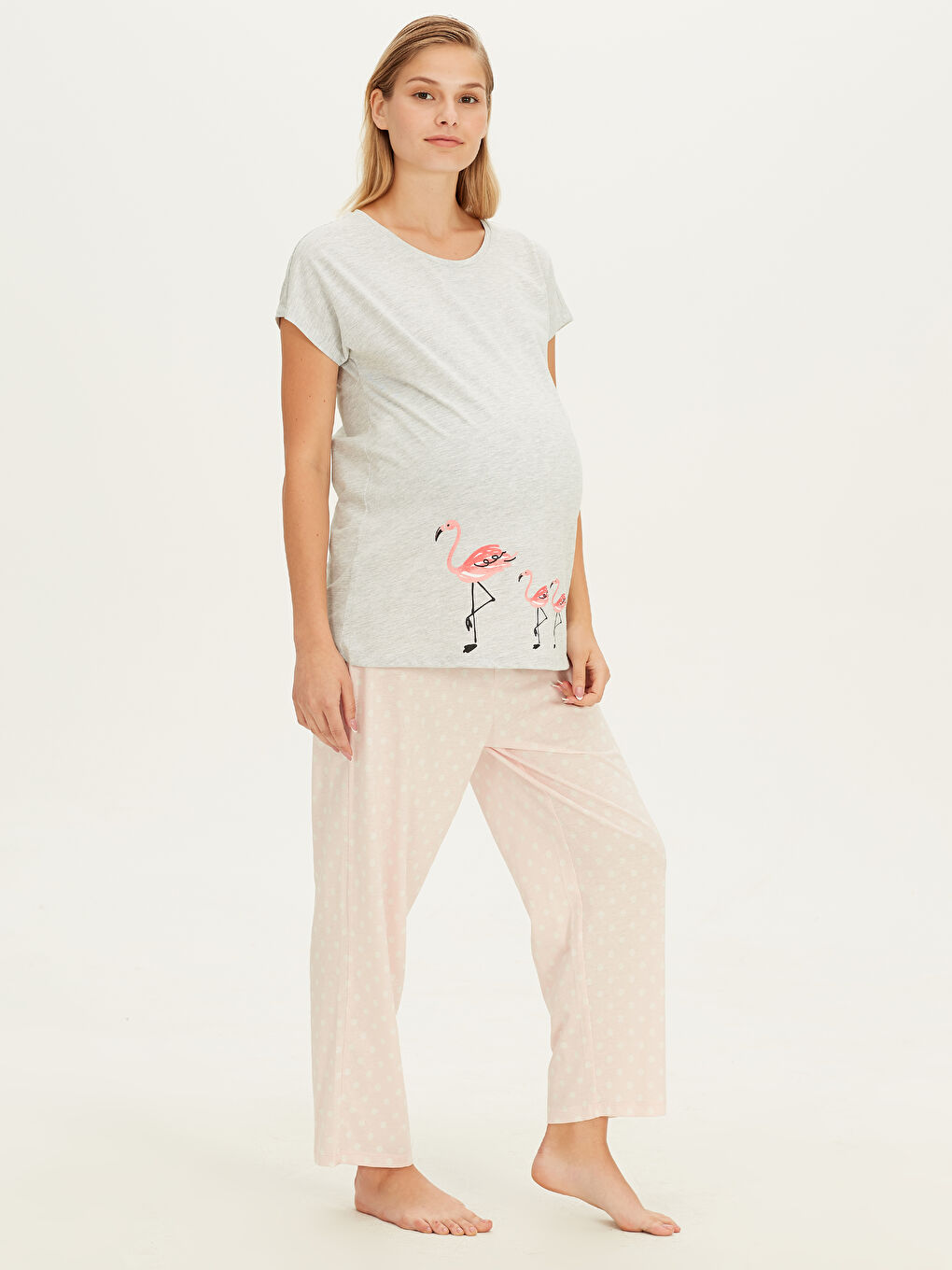 Pembe Bisiklet Yaka Standart Fit Kısa Kollu Penye Kadın Kapri