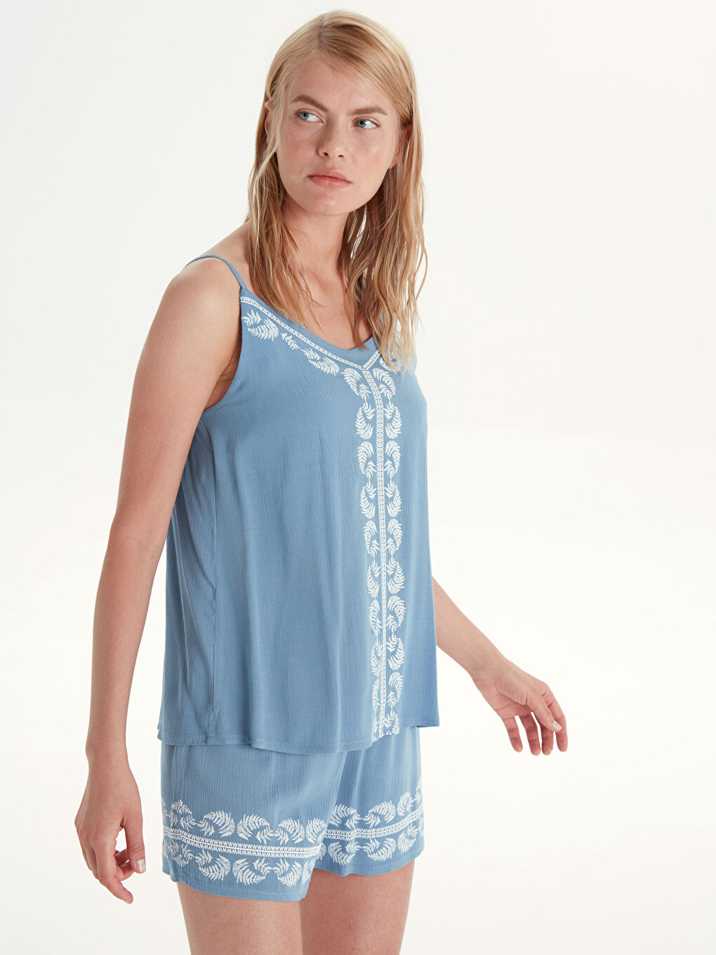 Mavi Kadın V Yaka Kolsuz Viskon Pijama Takım-2