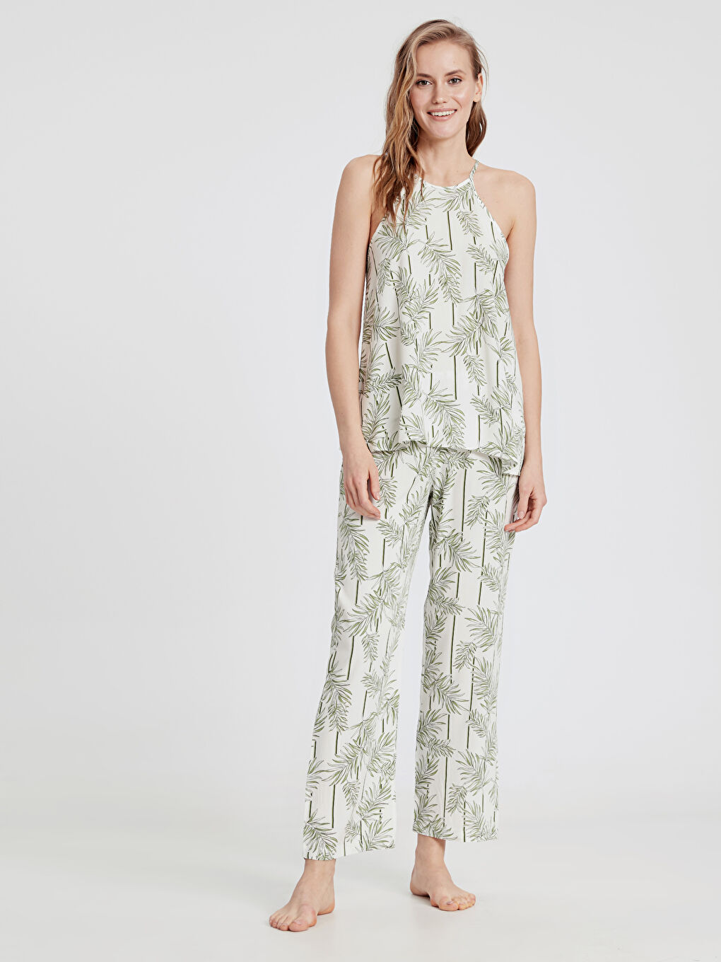 Yeşil U Yaka Desenli Kadın Gabardin Pijama Takım