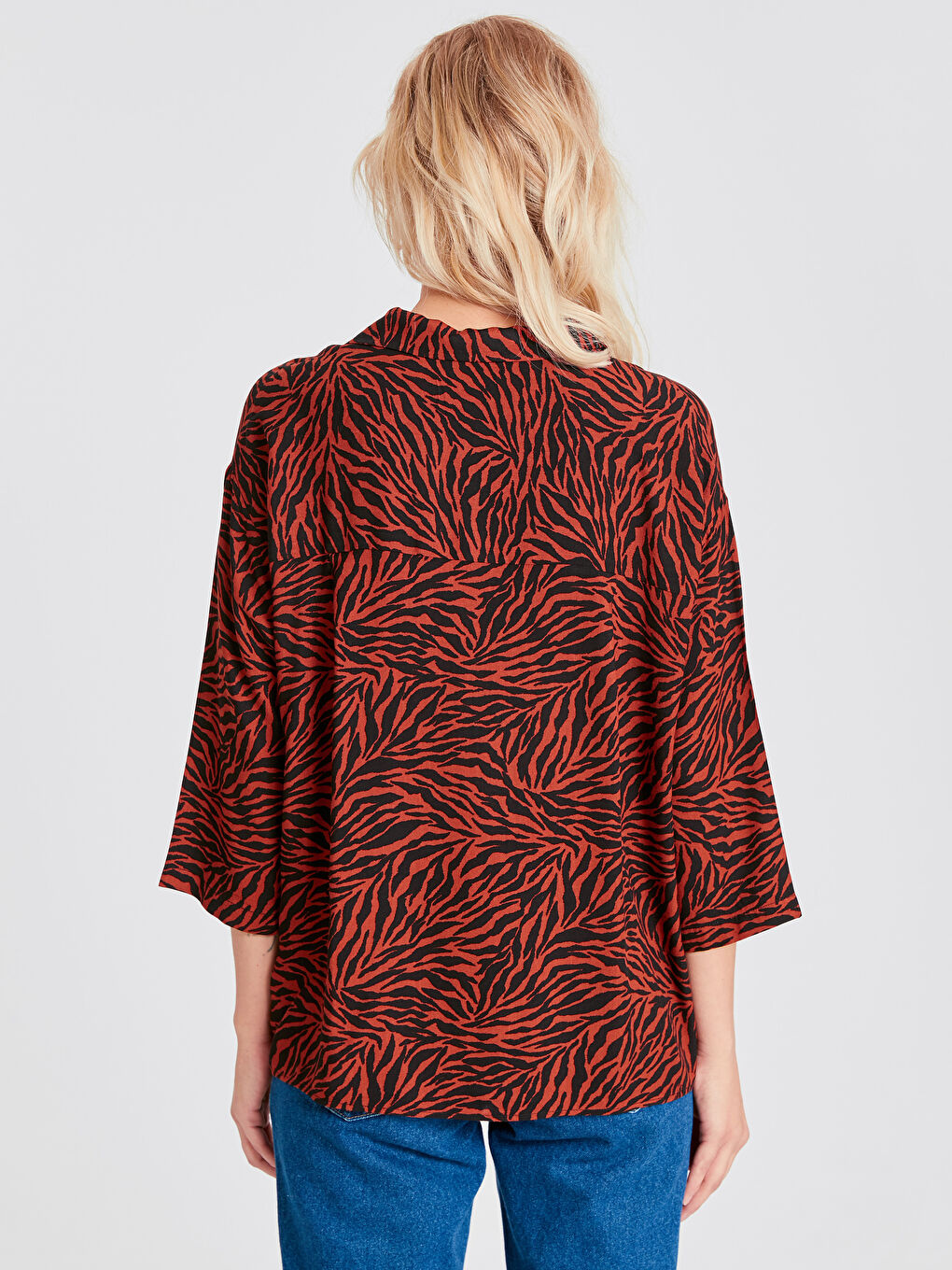 Kahverengi Baskılı Gömlek-2